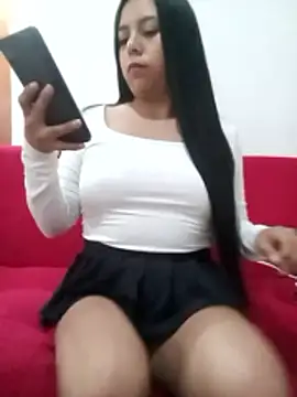 PetitteCorazon online show from March 3, 2026, 4:40 am