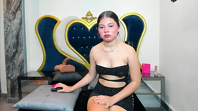 Snapshot of SofiaArsila chatting on May 7, 2026, 11:37 am SofiaArsila online show from May 7, 2026, 11:37 am