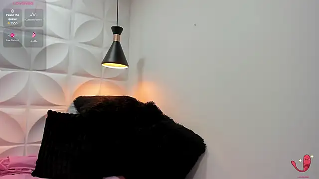 zaira skinny online show from March 6, 2026, 3:14 am