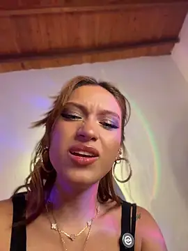 Snapshot of Alison_Ivanova chatting on April 16, 2026, 7:09 am Alison Ivanova online show from April 16, 2026, 7:09 am