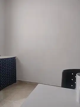 Snapshot of Juanstevan2724 chatting on February 1, 2026, 5:44 pm Juanstevan2724 online show from February 1, 2026, 5:44 pm