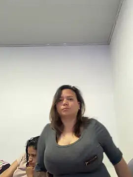 ketty Riley online show from January 19, 2026, 3:05 pm