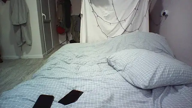 Snapshot of bella2322 chatting on February 15, 2026, 11:41 am bella2322 online show from February 15, 2026, 11:41 am