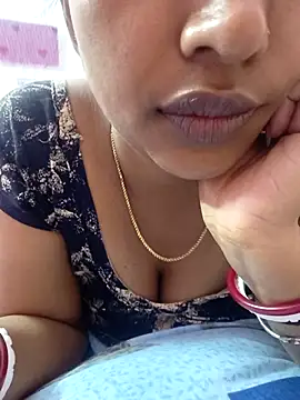 Snapshot of Hot-Tinaa chatting on March 24, 2026, 12:37 am Hot-Tinaa online show from March 24, 2026, 12:37 am
