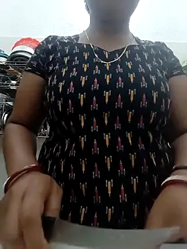 Snapshot of Hot-Tinaa chatting on March 31, 2026, 3:56 pm Hot-Tinaa online show from March 31, 2026, 3:56 pm