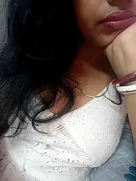 Snapshot of Hot-Tinaa chatting on April 3, 2026, 1:03 am Hot-Tinaa online show from April 3, 2026, 1:03 am