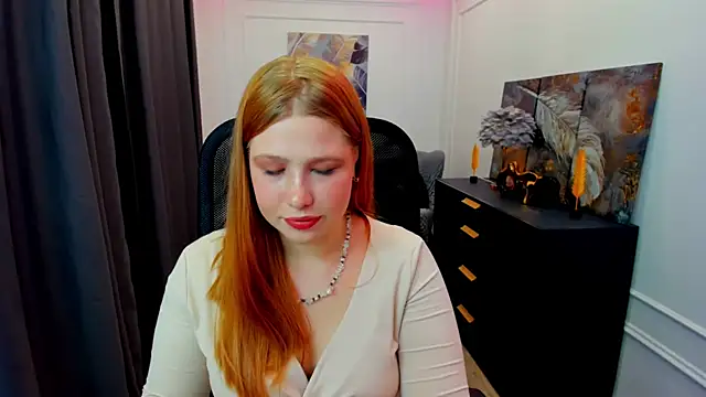 Snapshot of SweetDaylight chatting on May 11, 2026, 7:55 pm SweetDaylight online show from May 11, 2026, 7:55 pm