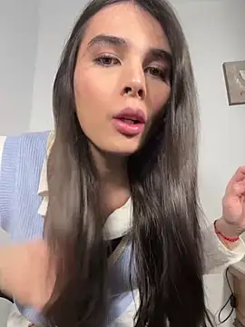 Snapshot of Lily_WellGifted chatting on February 12, 2026, 12:44 pm Lily WellGifted online show from February 12, 2026, 12:44 pm