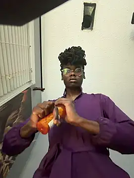 Snapshot of barracksbunny chatting on July 13, 2026, 6:49 am barracksbunny online show from July 13, 2026, 6:49 am