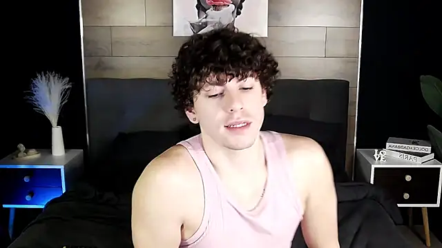 TylerGibson online show from March 10, 2026, 4:06 am