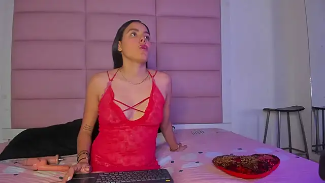 Catalinna 03 online show from March 30, 2026, 1:01 pm