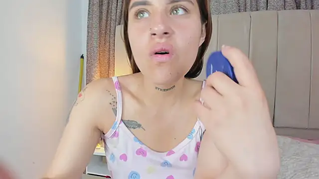 valery gv online show from February 13, 2026, 12:01 pm