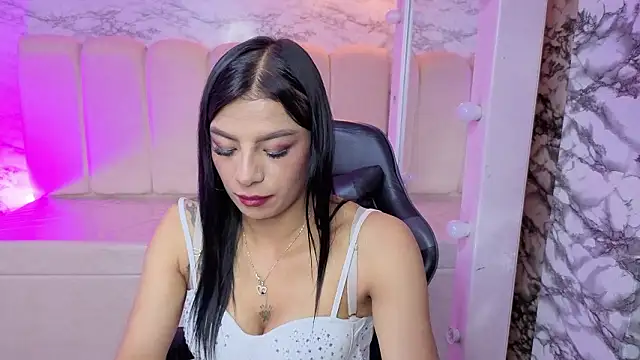 Melisa v online show from February 23, 2026, 8:06 pm