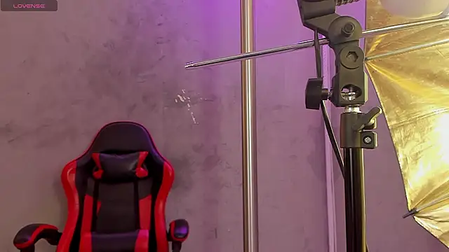 isabella nowa online show from March 20, 2026, 11:48 am