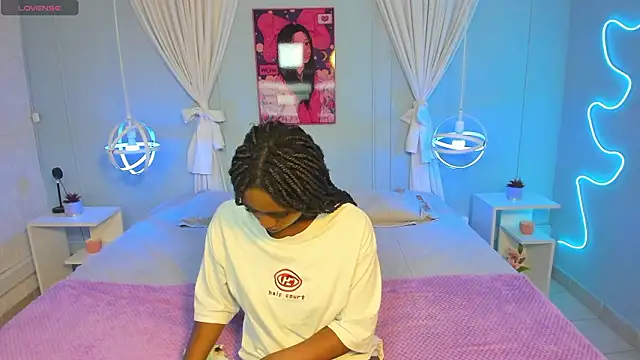 naomi campell online show from March 26, 2026, 8:14 pm