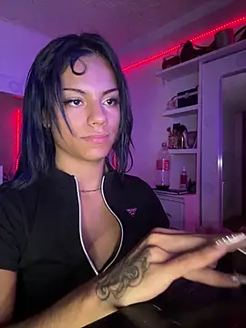 andyy x online show from May 31, 2026, 7:04 pm
