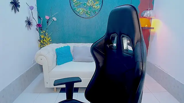 mayli marie online show from April 2, 2026, 12:36 pm