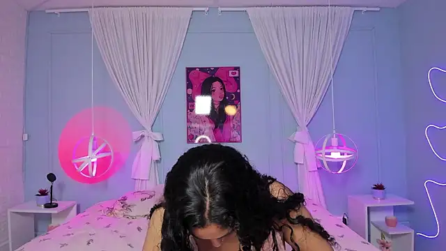 Snapshot of Dany_Moon_ chatting on February 10, 2026, 3:32 am Dany Moon online show from February 10, 2026, 3:32 am