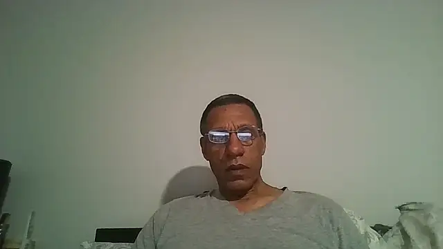 swimmer2496 online show from January 17, 2026, 9:03 am