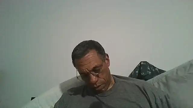 Snapshot of swimmer2496 chatting on April 23, 2026, 1:40 am swimmer2496 online show from April 23, 2026, 1:40 am