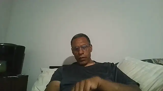 Snapshot of swimmer2496 chatting on June 19, 2026, 5:01 am swimmer2496 online show from June 19, 2026, 5:01 am