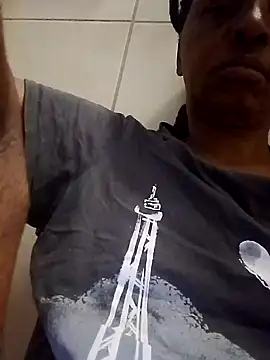 Snapshot of 01Wetlips chatting on April 2, 2026, 2:42 am 01Wetlips online show from April 2, 2026, 2:42 am