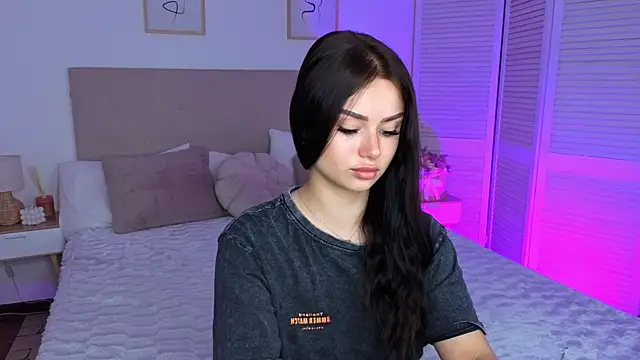 Snapshot of Silena_sky chatting on July 12, 2026, 6:37 am Silena sky online show from July 12, 2026, 6:37 am