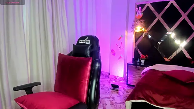 Lucia 24x online show from April 25, 2026, 1:25 pm