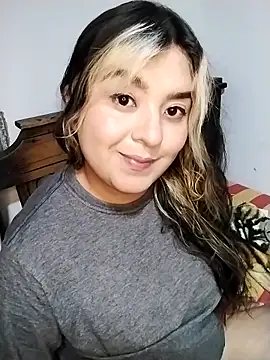 NaraHills  online show from April 20, 2026, 2:25 am