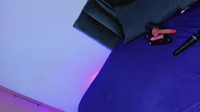 zaff kinny online show from April 12, 2026, 5:56 am