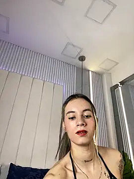 JuliaColemann online show from February 10, 2026, 12:20 pm