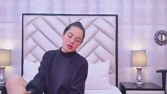 Snapshot of RoxanaAngel chatting on February 24, 2026, 12:58 pm RoxanaAngel online show from February 24, 2026, 12:58 pm