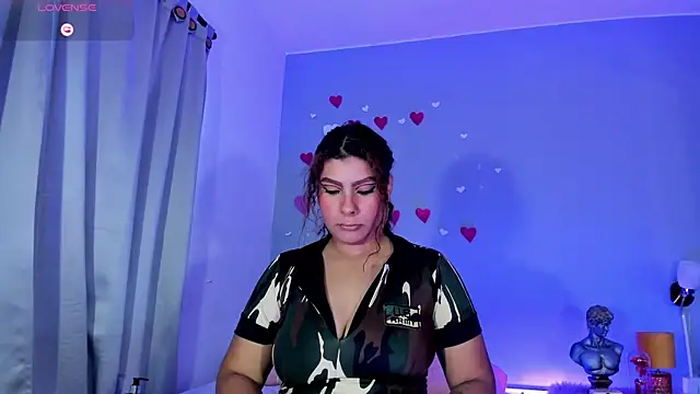 Snapshot of ConnyLoret chatting on February 17, 2026, 7:31 pm ConnyLoret online show from February 17, 2026, 7:31 pm