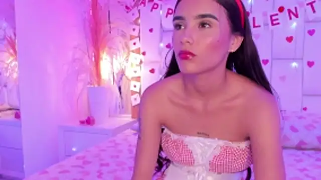 StefanyCondia online show from February 14, 2026, 6:37 pm