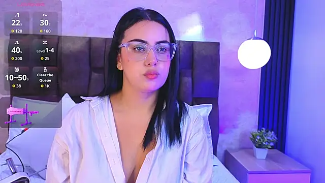 vicky grey online show from April 10, 2026, 12:43 pm