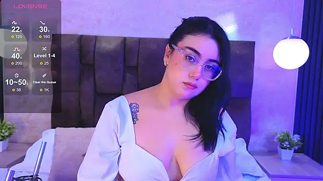 Snapshot of vicky_grey chatting on June 18, 2026, 12:53 pm vicky grey online show from June 18, 2026, 12:53 pm