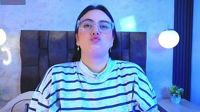 Snapshot of vicky_grey chatting on June 25, 2026, 11:59 am vicky grey online show from June 25, 2026, 11:59 am