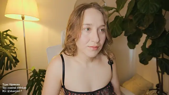 Snapshot of Scarlett_NoirMuse chatting on February 13, 2026, 7:32 pm Scarlett NoirMuse online show from February 13, 2026, 7:32 pm