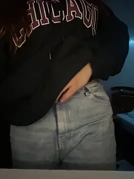 Snapshot of Vixroy7 chatting on February 22, 2026, 12:23 am Vixroy7 online show from February 22, 2026, 12:23 am