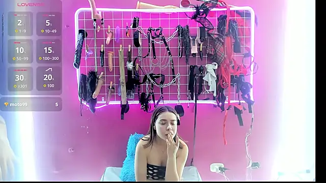 Snapshot of Slave_Melany_bdsm chatting on March 2, 2026, 7:32 pm Slave Melany bdsm online show from March 2, 2026, 7:32 pm