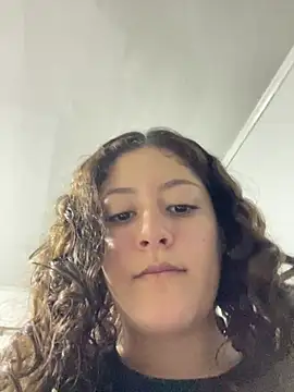 lizzy luminair online show from February 2, 2026, 3:38 am