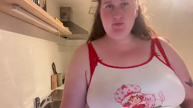 xopeachybaby online show from May 27, 2026, 7:05 am