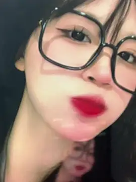 Snapshot of Nana-mup chatting on February 3, 2026, 10:26 pm Nana-mup online show from February 3, 2026, 10:26 pm