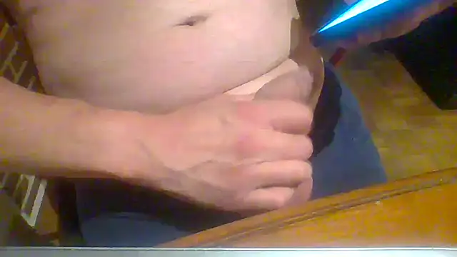 Snapshot of ludowrss chatting on July 27, 2026, 9:55 pm ludowrss online show from July 27, 2026, 9:55 pm