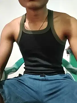 Snapshot of its_rising_star chatting on February 3, 2026, 7:35 am its rising star online show from February 3, 2026, 7:35 am