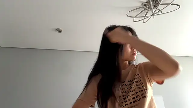 SweetMiaXO online show from April 2, 2026, 10:07 pm