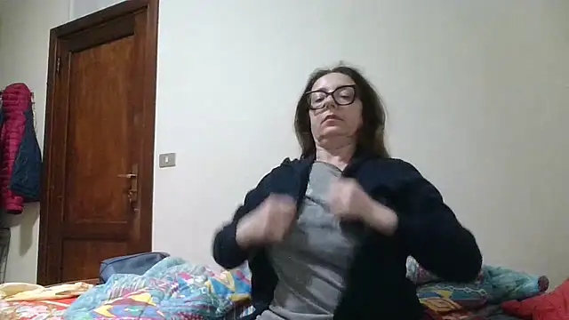 Snapshot of Miasexmilf chatting on May 15, 2026, 11:34 pm Miasexmilf online show from May 15, 2026, 11:34 pm