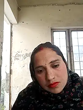 Snapshot of Cute-karisma1234 chatting on February 5, 2026, 2:38 am Cute-karisma1234 online show from February 5, 2026, 2:38 am