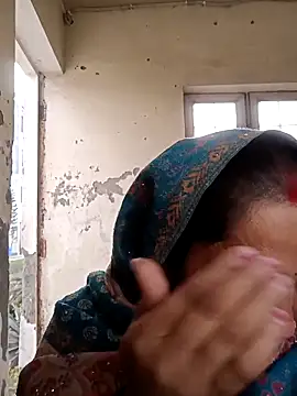 Snapshot of Cute-karisma1234 chatting on February 17, 2026, 1:46 am Cute-karisma1234 online show from February 17, 2026, 1:46 am