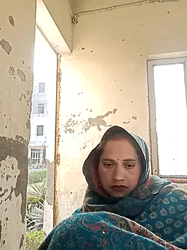 Snapshot of Cute-karisma1234 chatting on March 1, 2026, 2:57 am Cute-karisma1234 online show from March 1, 2026, 2:57 am